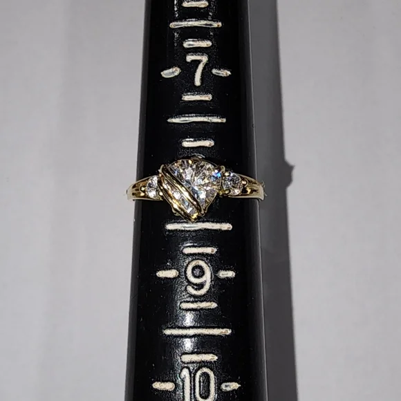 14 KT Gold ring